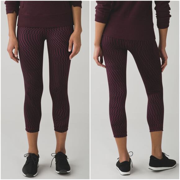 LULULEMON Wunder Under Crop in Shifted Horizon Red Grape Black Size 4 - Picture 2 of 8